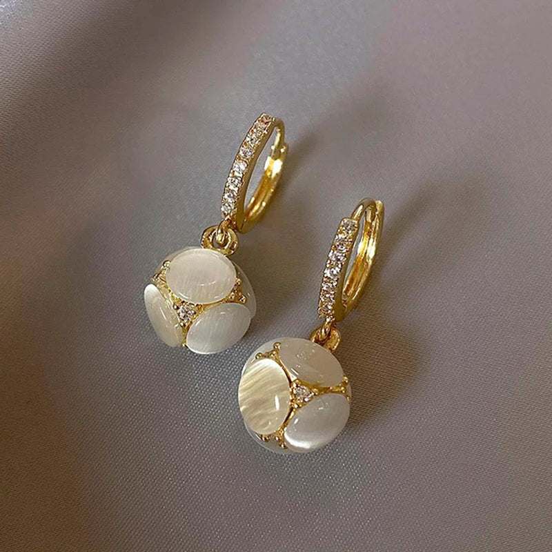 18K Gold Elegant Opal Stud Earrings