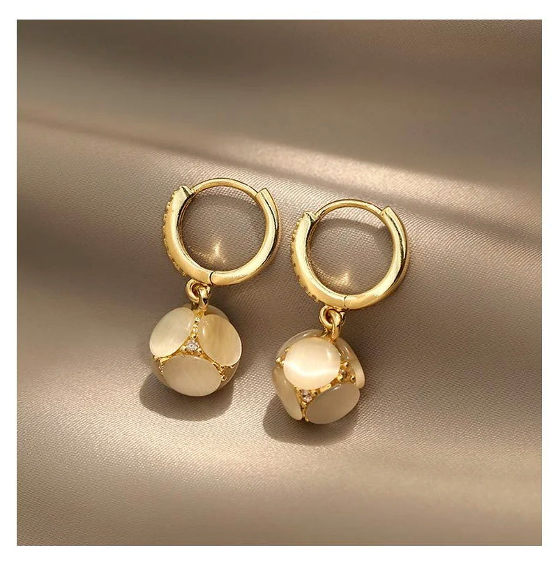 18K Gold Elegant Opal Stud Earrings