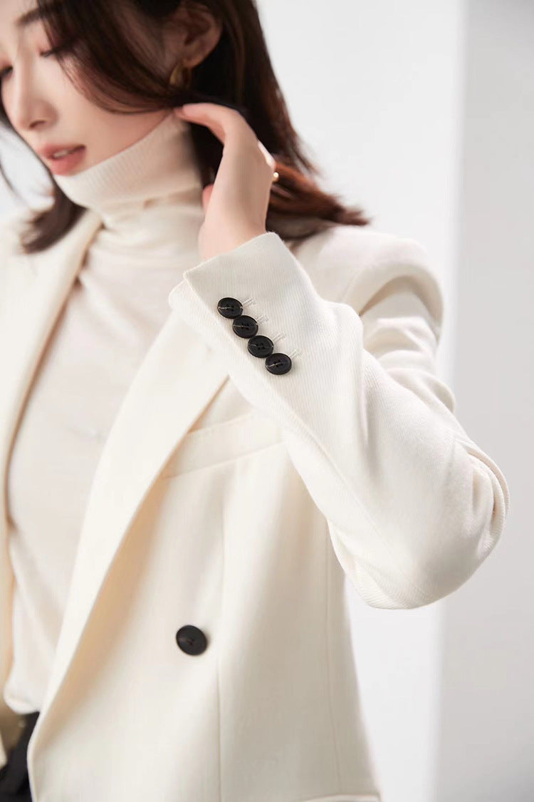 High-end Suit Jacket Women Autumn 100% Wool Horn Buckle White Small Suit 2024 Winter Black Double-Breasted Slim Commuter Classic