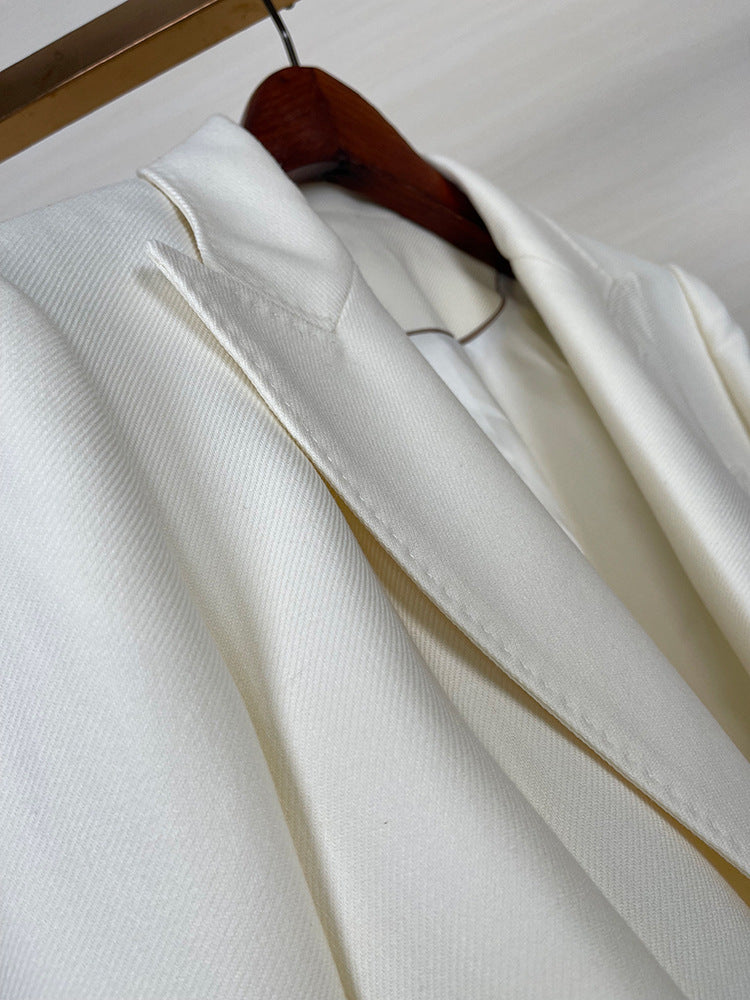 High-end Suit Jacket Women Autumn 100% Wool Horn Buckle White Small Suit 2024 Winter Black Double-Breasted Slim Commuter Classic