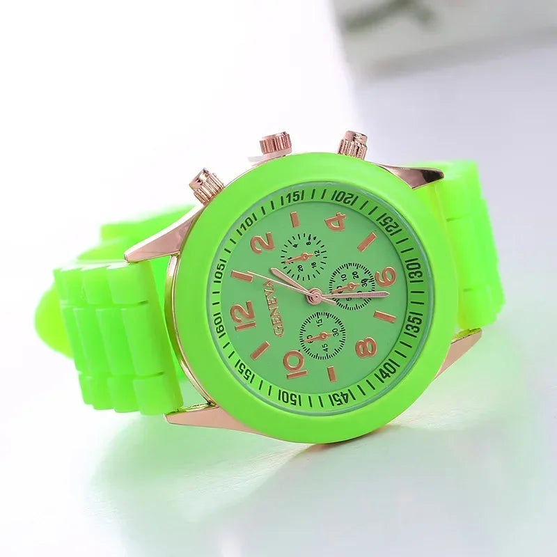 Premium Women's Luxury Quartz Watch - Silicone Strap Fashion Timepiece