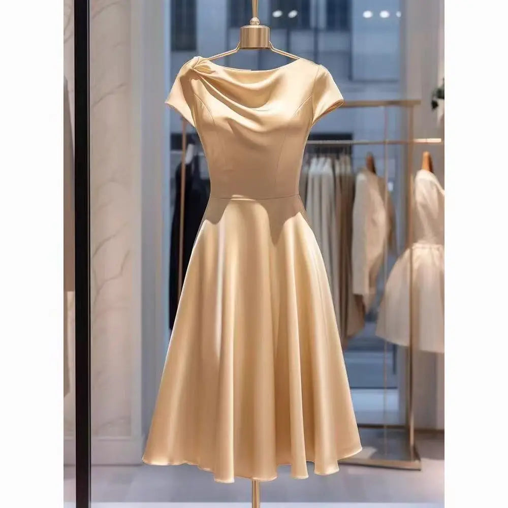 Luxury Celebrity Party Outfits New Elegant Women Formal Suit Flower Embroidery Beading Satin Coat + Midi Skirt Two Piece Sets