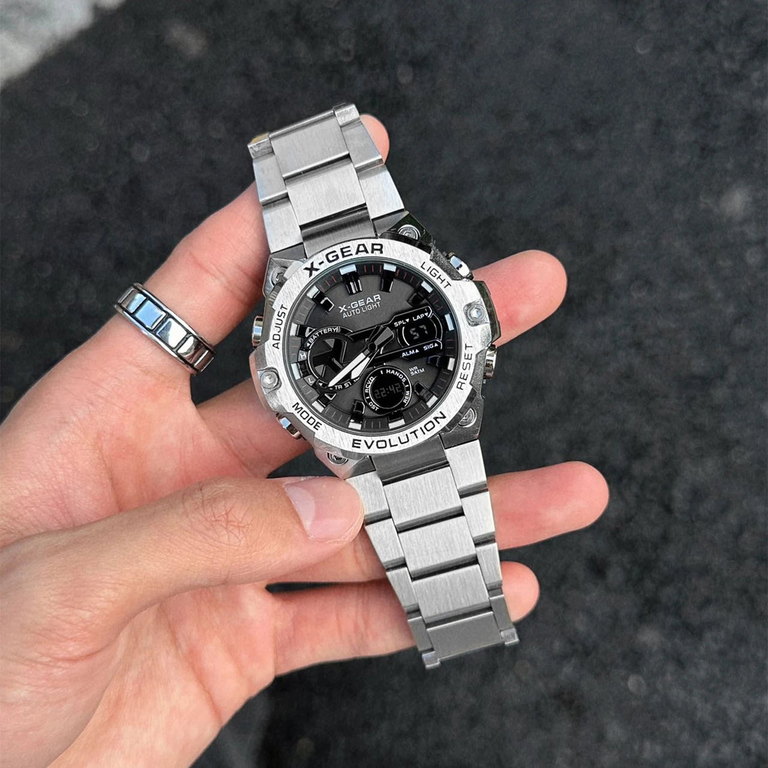 Men's Solar Energy Watch Endurance Light Kinetic Energy with Timer Alarm Clock Rotating Windmill Stainless Steel Watch Strap