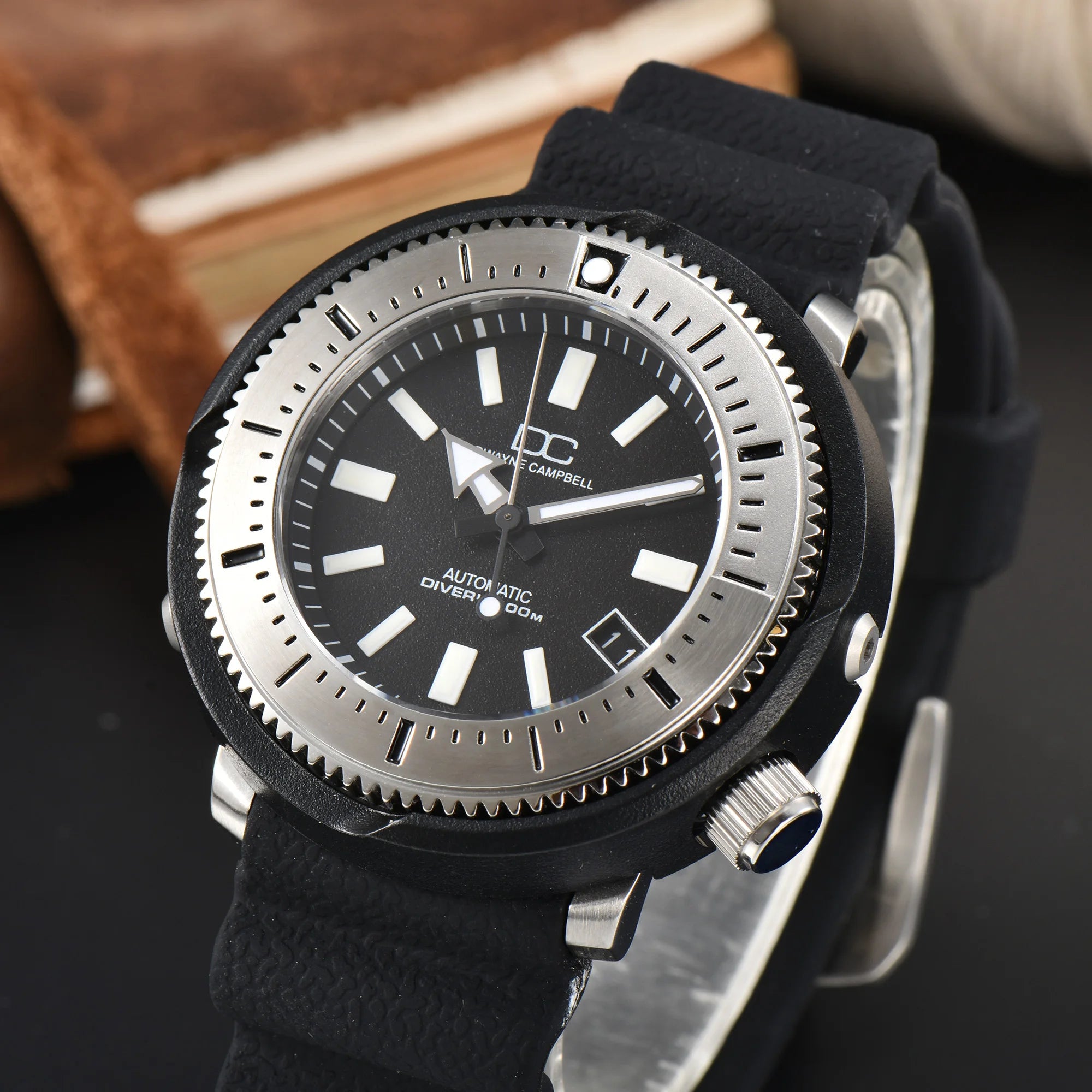 Automatic mechanical watch NH35 with waterproof sapphire glass and rubber strap - trendy, individual and fashionable wristwatch