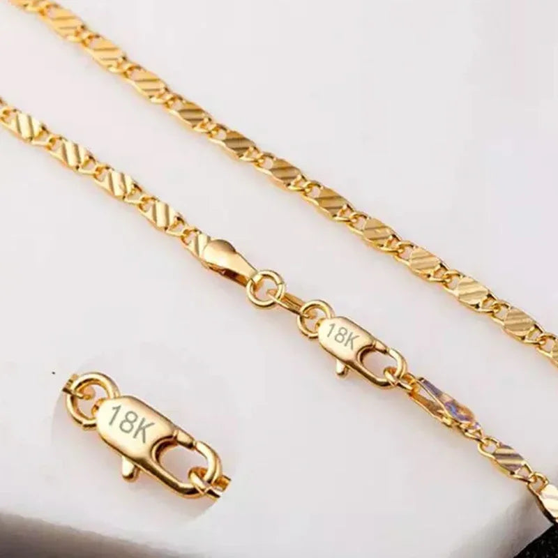 18K Gold Sideways Chain Necklace