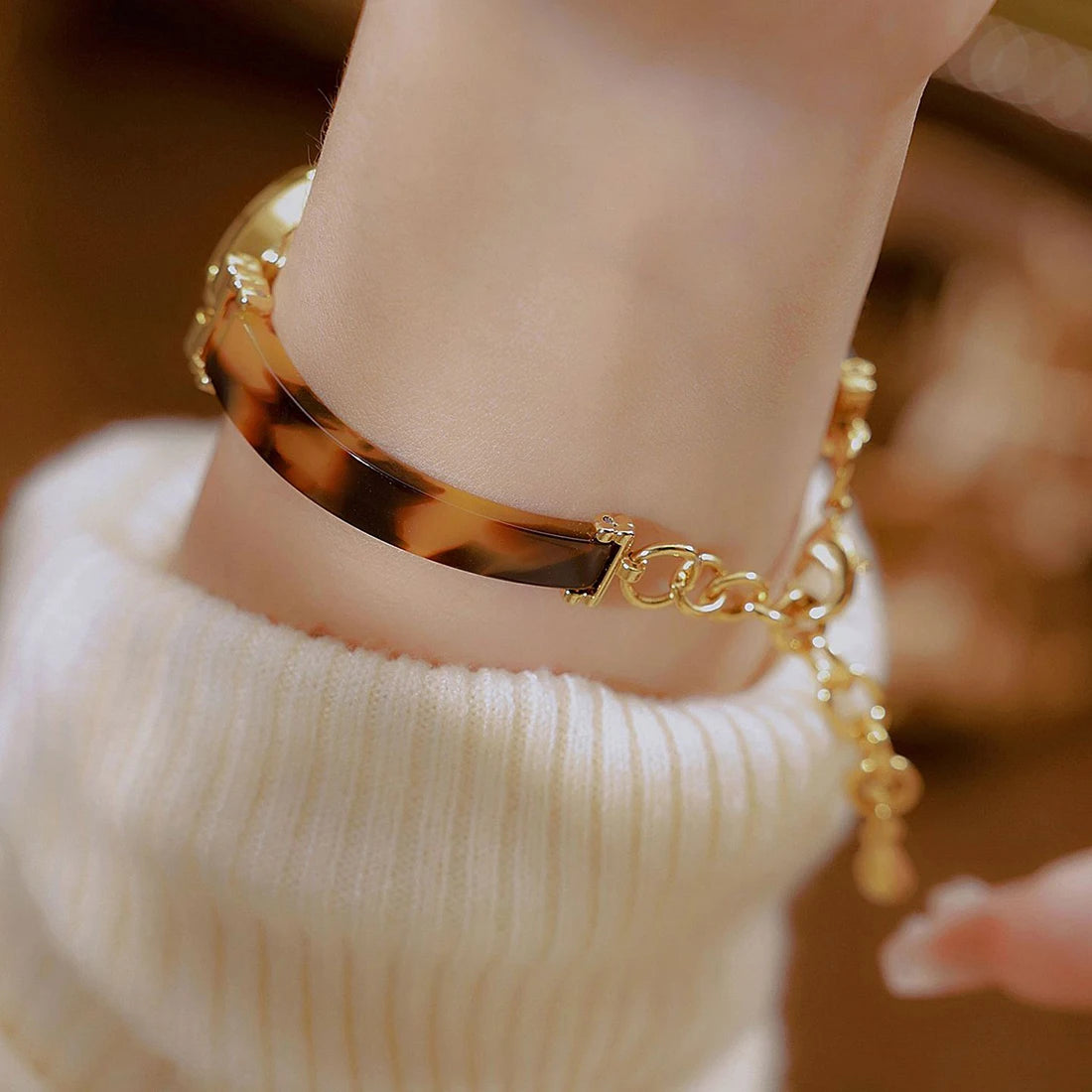 Luxury Brand Woman Vintage Watch Dress Clock Amber Resin Bracelet Chain Watch Gifts For Women