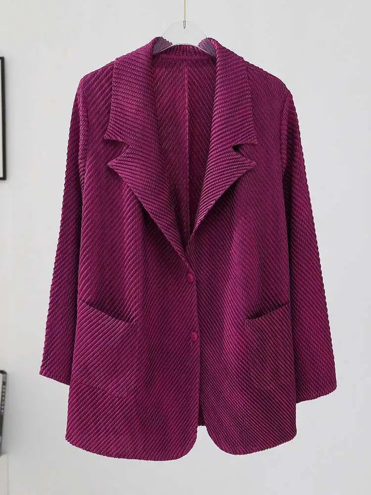 LANMREM Pleated Blazers For Women 2024 Spring New Lapel Single Breasted Long Sleeves Coat Female Fashion Coat 2DA3117