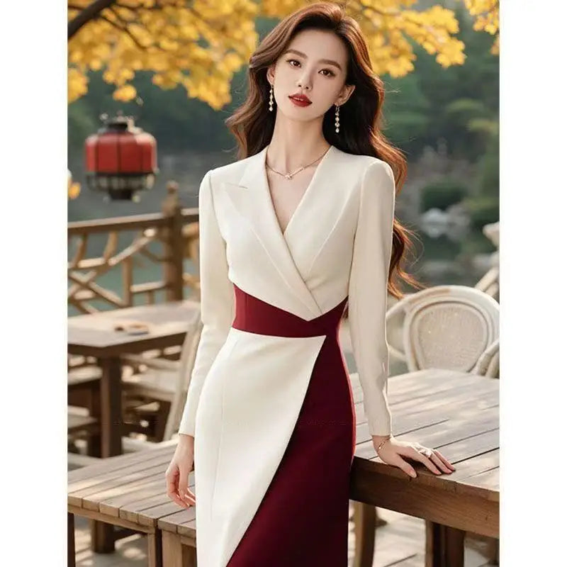 Luxury Celebrity Party Outfits New Elegant Women Formal Suit Flower Embroidery Beading Satin Coat + Midi Skirt Two Piece Sets