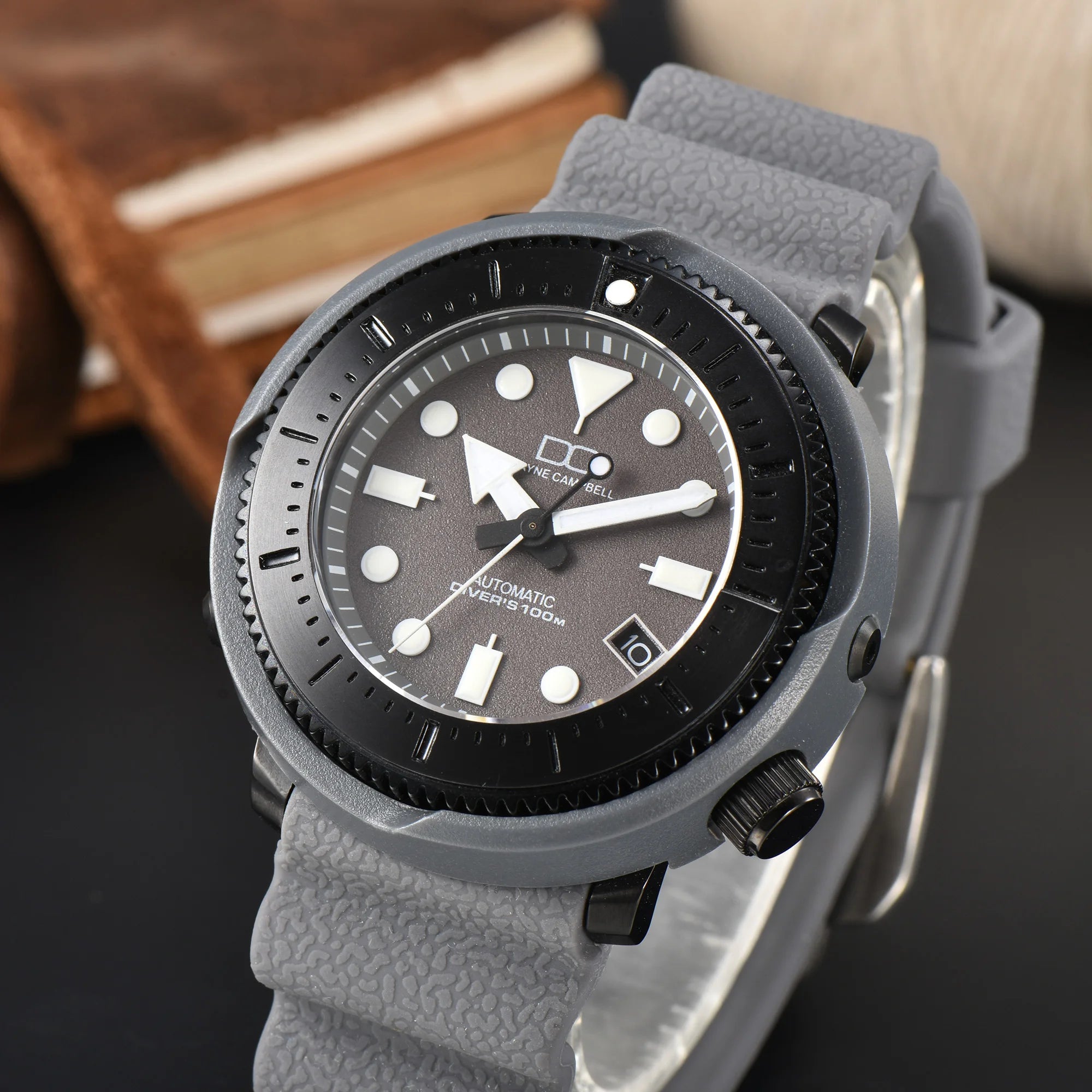 Automatic mechanical watch NH35 with waterproof sapphire glass and rubber strap - trendy, individual and fashionable wristwatch