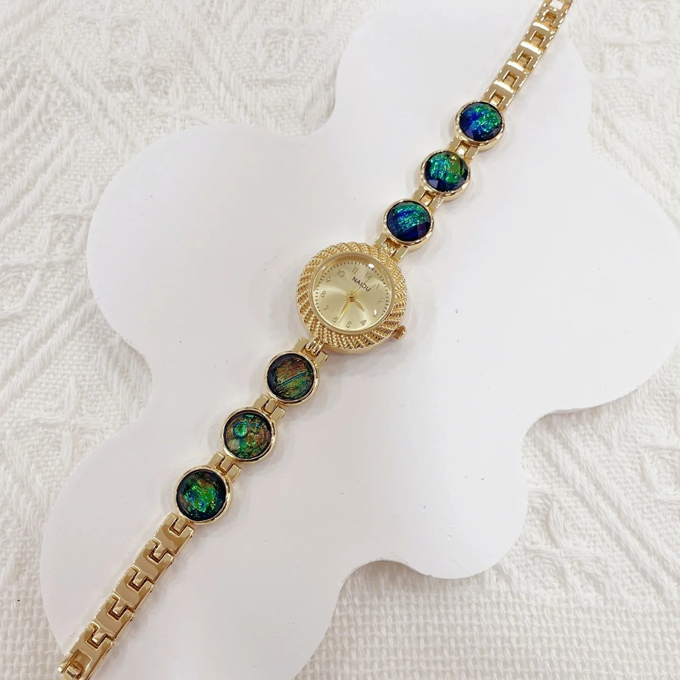 Simple, Versatile, Casual and Fashionable Women's Quartz Watch, Light Luxury and Casual