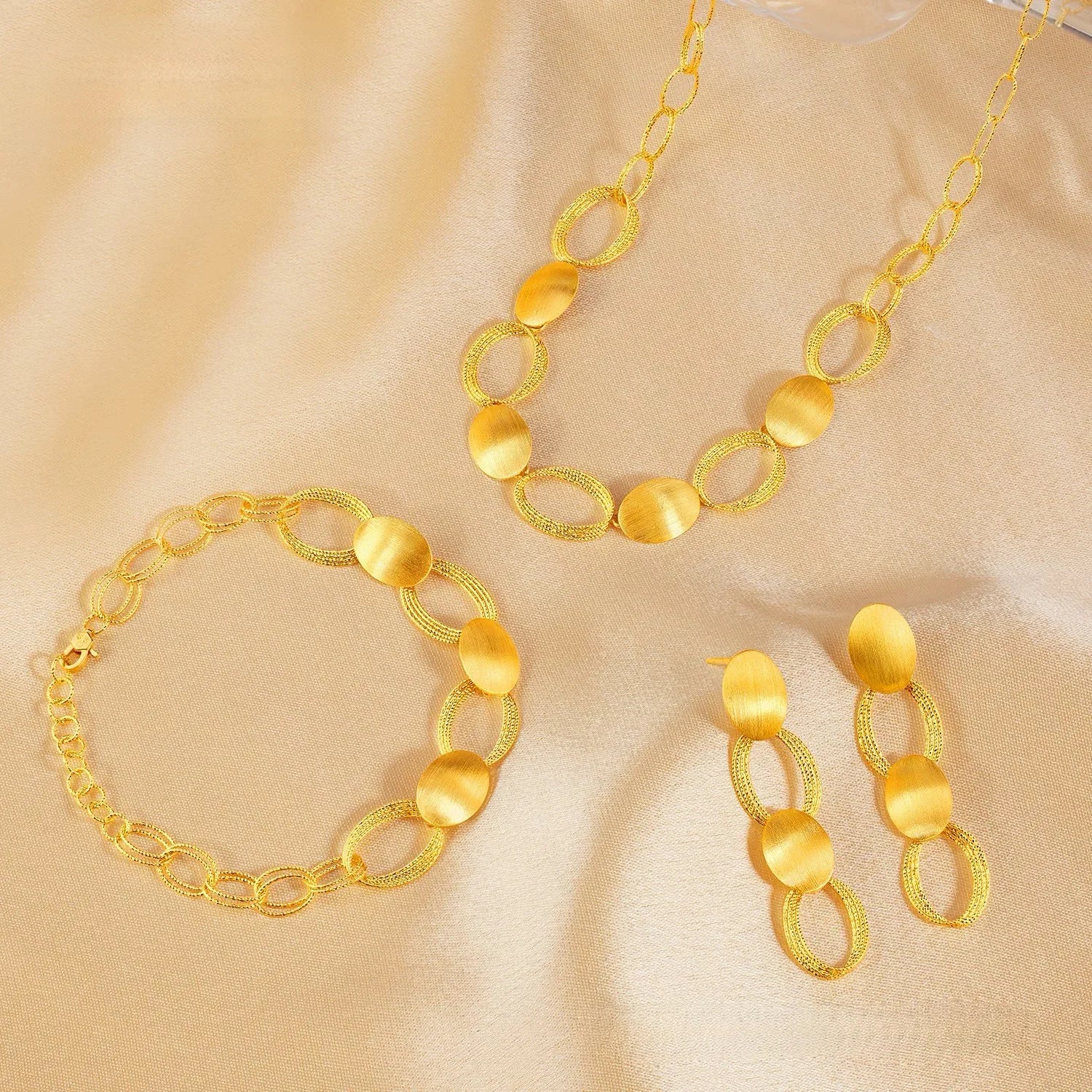 24K Gold Fashion Joker Brushed Circle Link Bracelet