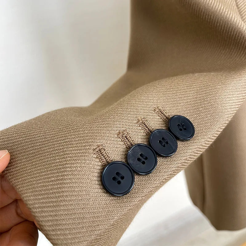 High-end Suit Jacket Women Autumn 100% Wool Horn Buckle White Small Suit 2024 Winter Black Double-Breasted Slim Commuter Classic